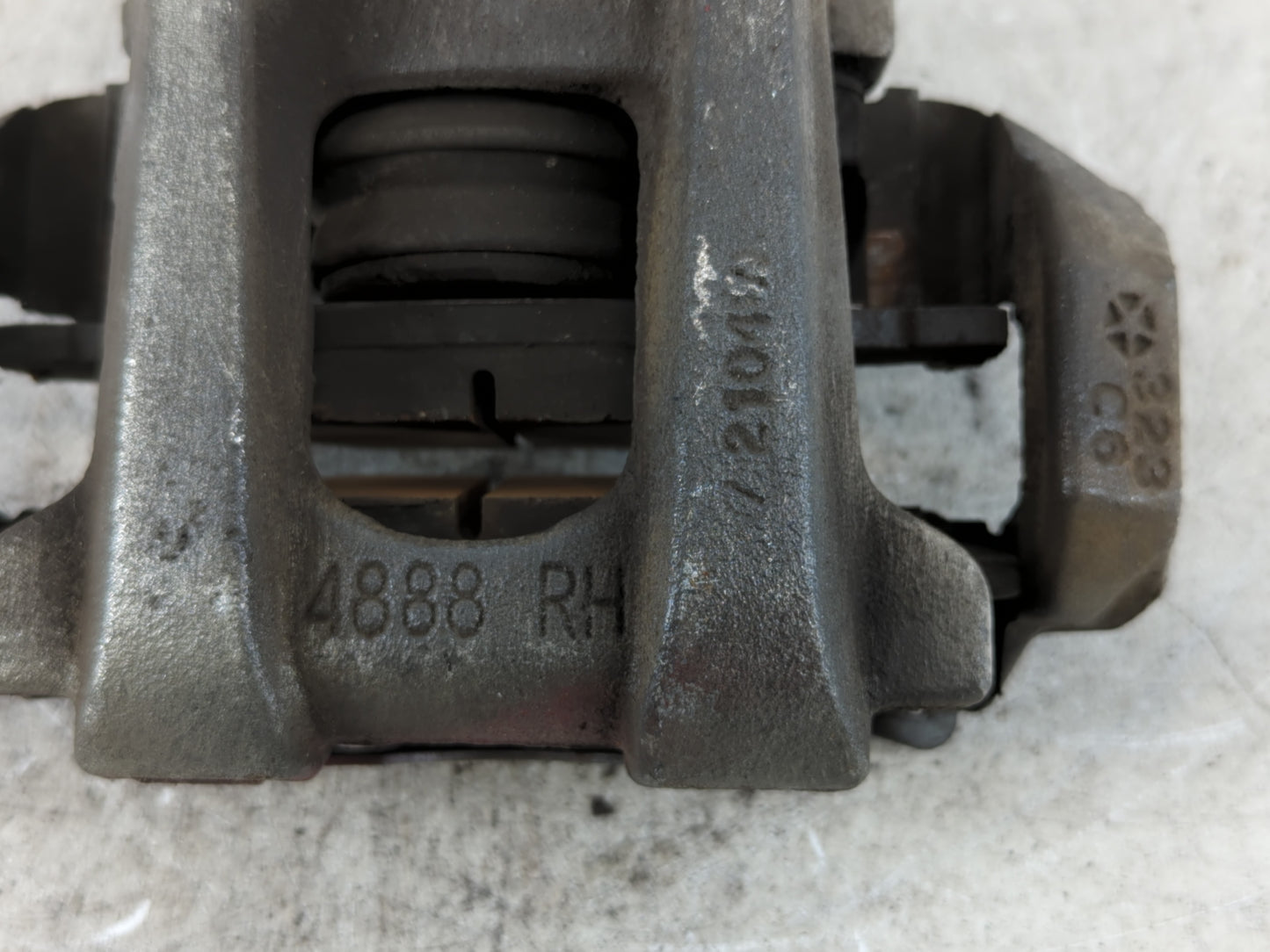 2011-2020 Dodge Durango Rear Passenger Right Brake Caliper - Oemusedautoparts1.com