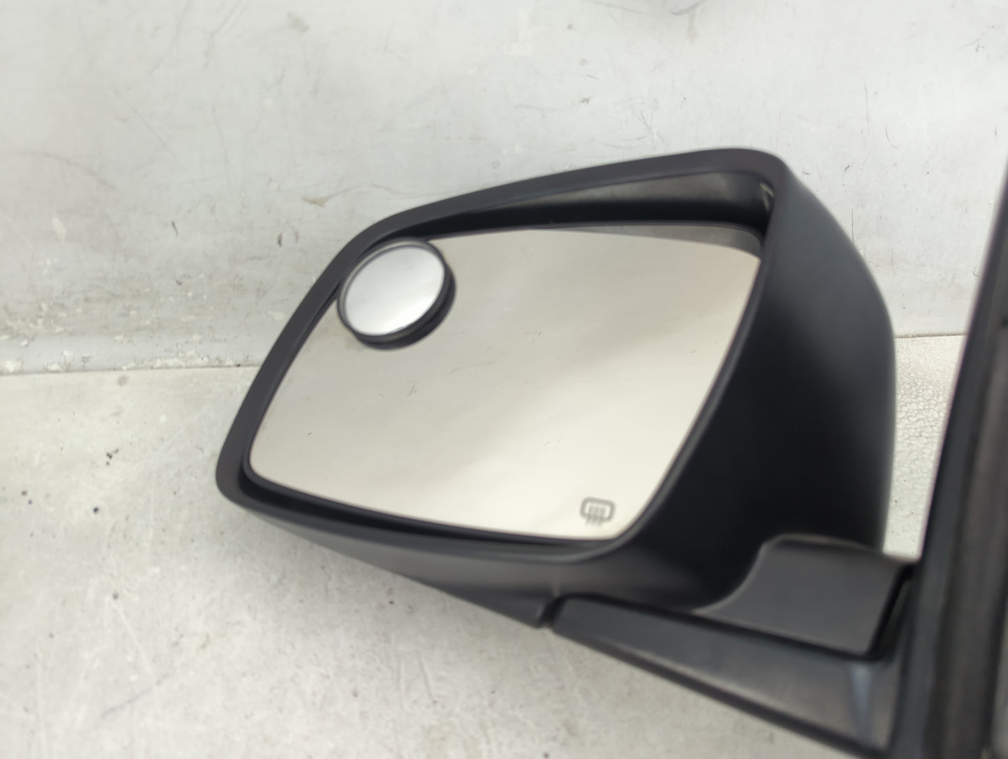 2012 Dodge Journey Driver Side View Mirror - Left Door Mirror OEM Used - Oemusedautoparts1.com