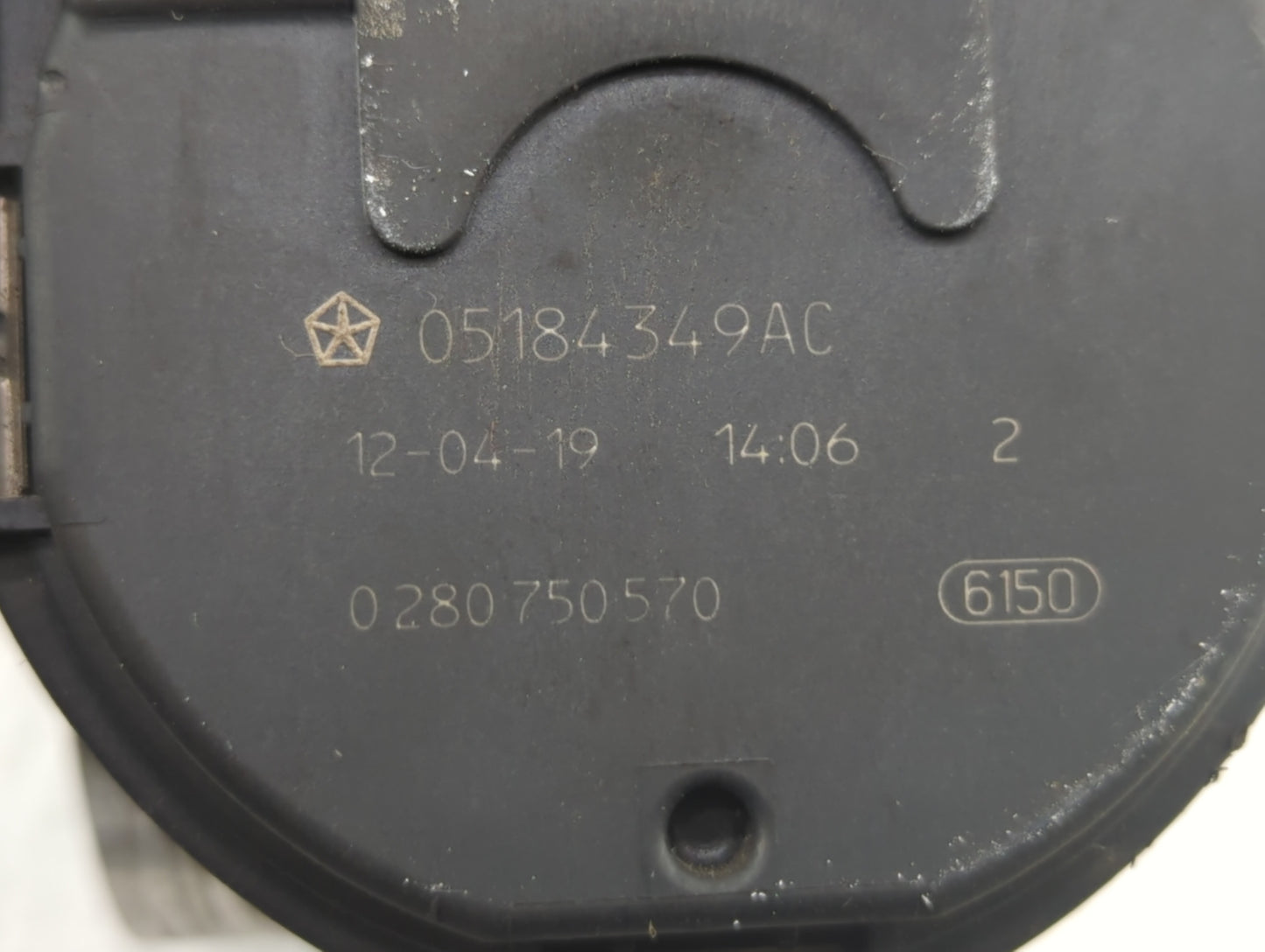 2011-2017 Dodge Journey Throttle Body P/N:05184349AE 05184349AD, 05184349AC Fits Fits 2011 2012 2013 2014 2015 2016 2017 201