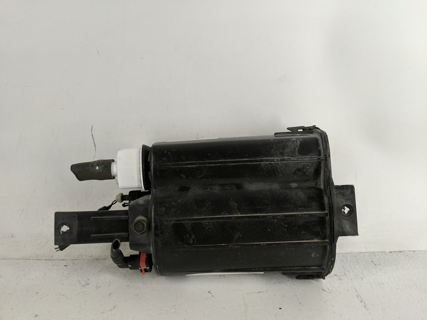 2012 Fiat 500 Fuel Vapor Charcoal Canister - Oemusedautoparts1.com