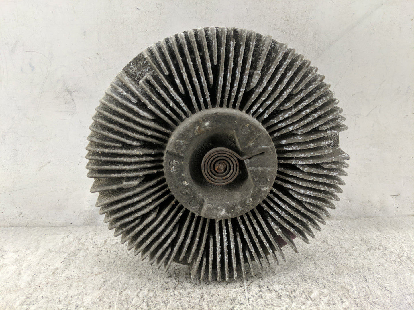 Ford E350 Radiator Cooling Fan Clutch 1484014 - Oemusedautoparts1.com