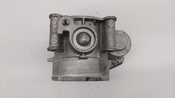2011-2018 Ford Edge Throttle Body P/N:AT4E-9F991-EM AT4E-9F991-EL, AT4E-EH Fits Fits 2011 2012 2013 2014 2015 2016 2017 2018 2019 OEM Used Auto Parts