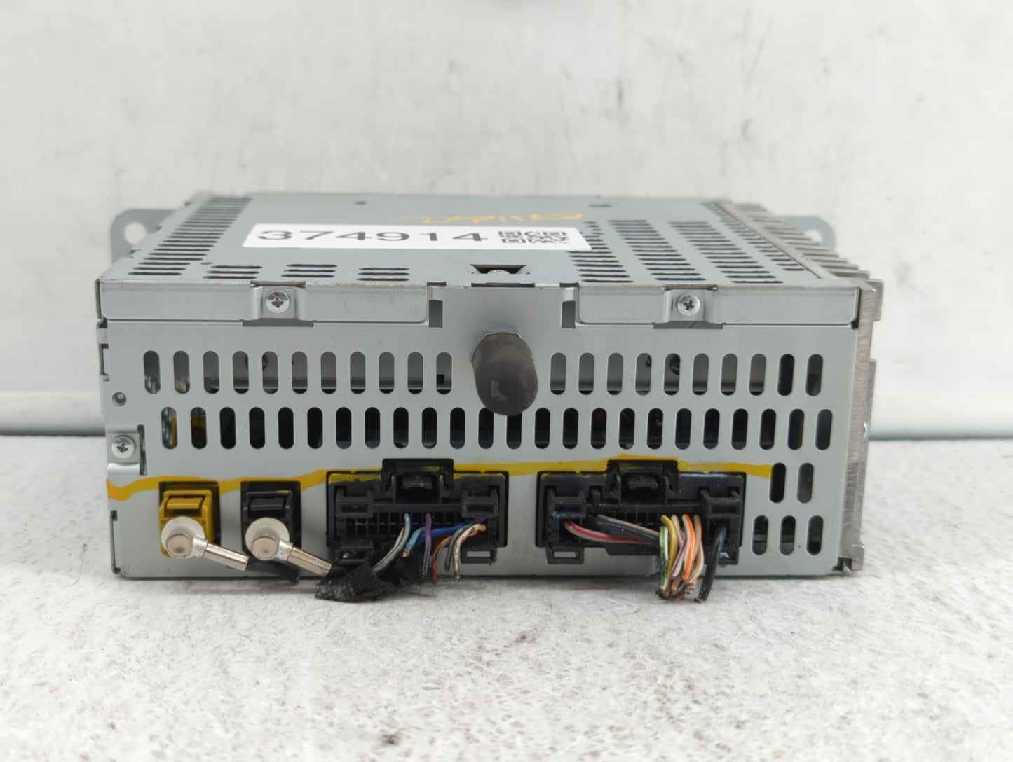 2012-2012 Ford Edge Am Fm Cd Player Radio Receiver - Oemusedautoparts1.com