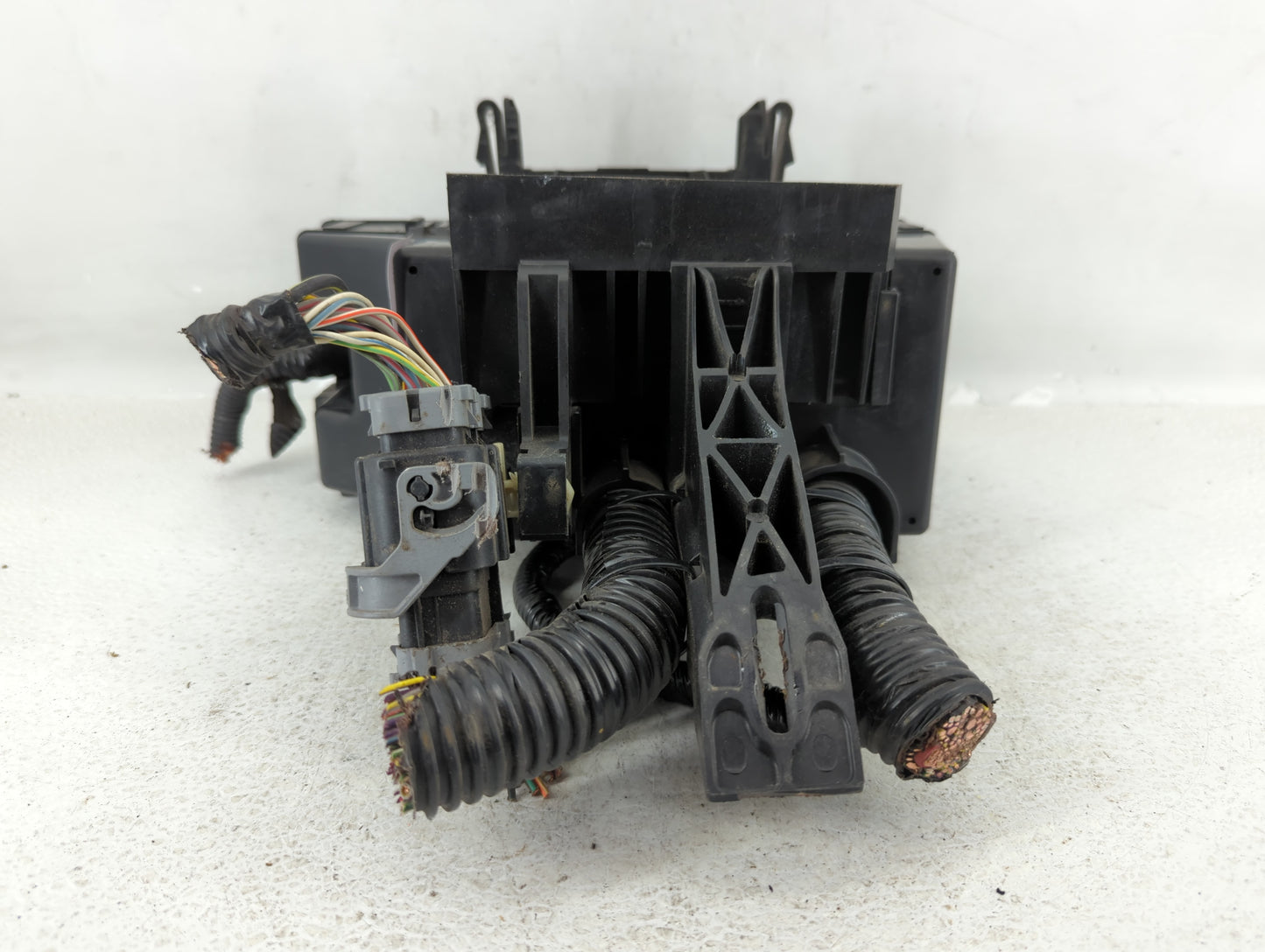 2012-2014 Ford Edge Fusebox Fuse Box Panel Relay Module P/N:CT4T-14290-HE Fits Fits 2012 2013 2014 OEM Used Auto Parts - Oem