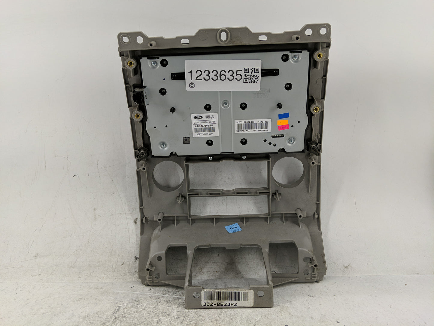 2009-2012 Ford Escape Radio AM FM Cd Player Receiver Replacement P/N:9L8T-18A802-BB Fits Fits 2009 2010 2011 2012 OEM Used A