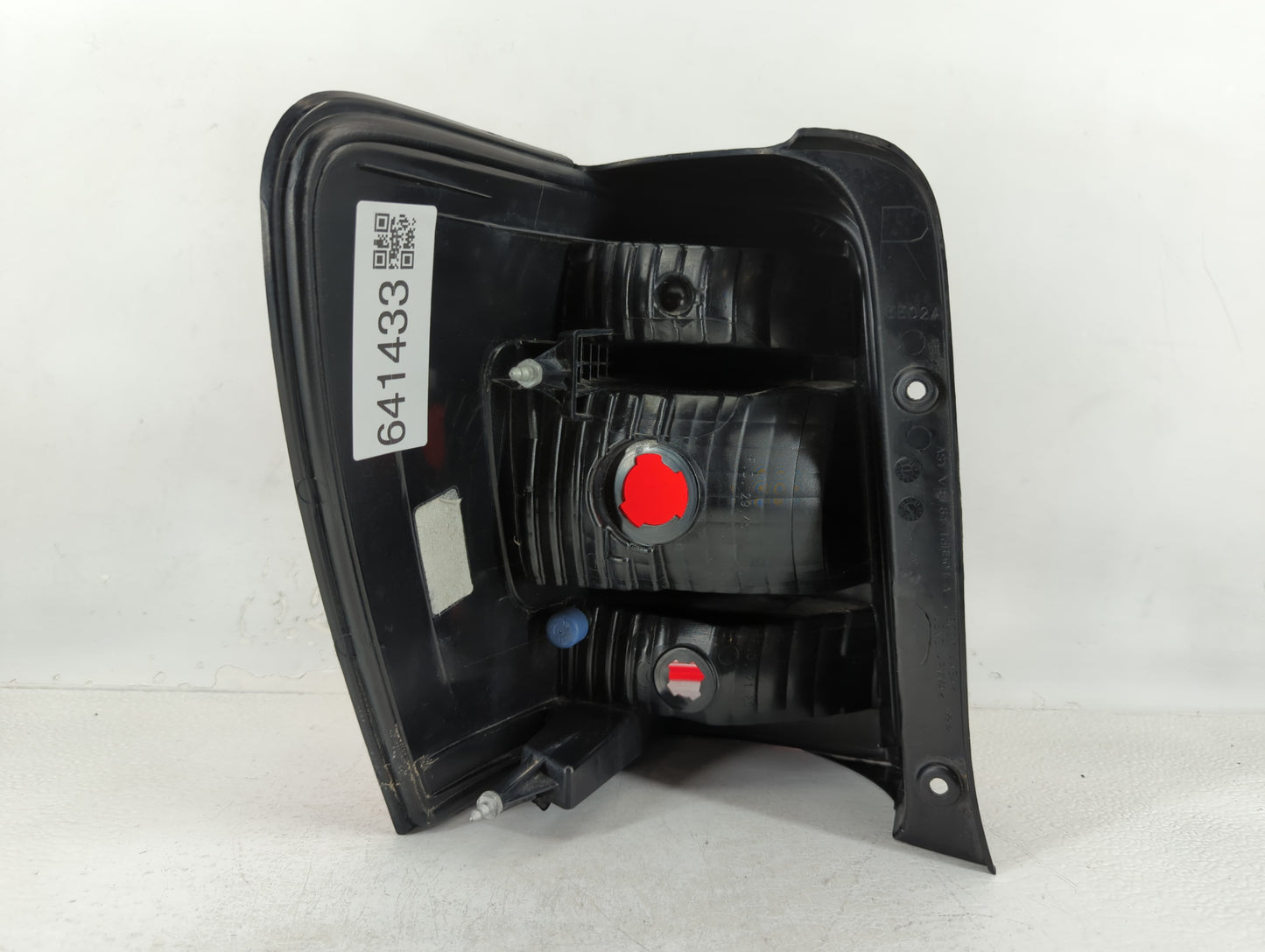 2012 Ford Escape Tail Light Assembly Passenger Right OEM P/N:9L84-13B504-A Fits OEM Used Auto Parts - Oemusedautoparts1.com