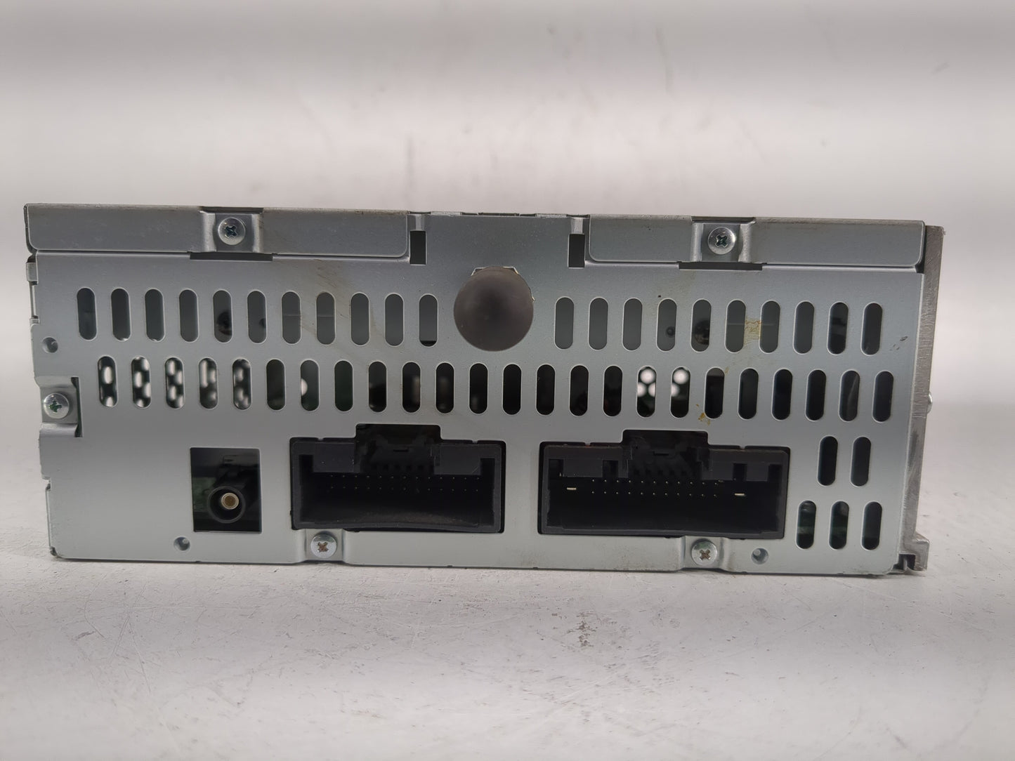 2012 Ford Explorer Radio AM FM Cd Player Receiver Replacement P/N:CB5T-19C107-AB Fits OEM Used Auto Parts - Oemusedautoparts