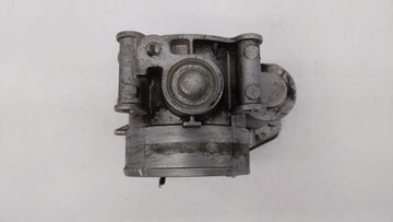 2011-2019 Ford Explorer Throttle Body P/N:AT4E-9F991-EM AT4E-9F991-EL Fits Fits 2011 2012 2013 2014 2015 2016 2017 2018 2019 OEM Used Auto Parts