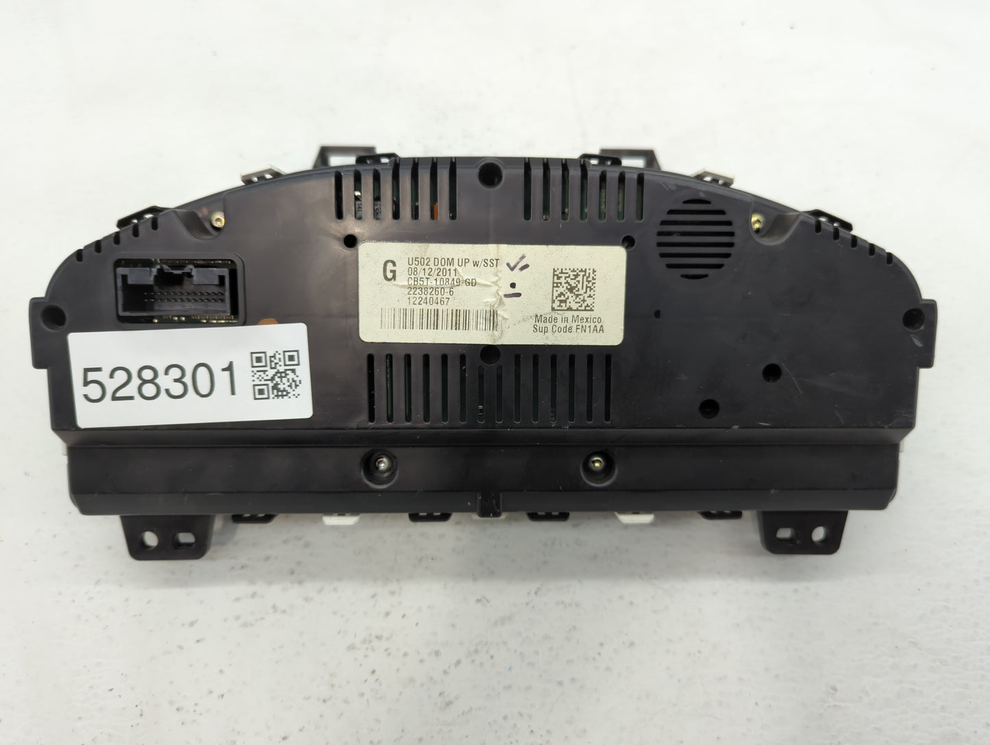 2012 Ford Explorer Instrument Cluster Speedometer Gauges P/N:CB5T-10849-GD CB5T-10849-GE, CB5T-10849-GC, CB5T-10849-GB Fits