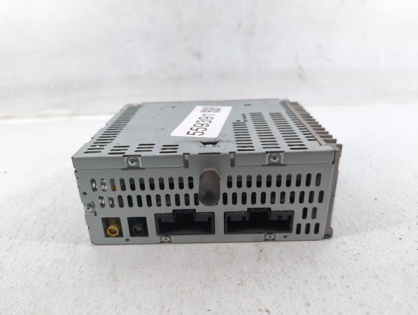 2012-2012 Ford Explorer Am Fm Cd Player Radio Receiver - Oemusedautoparts1.com