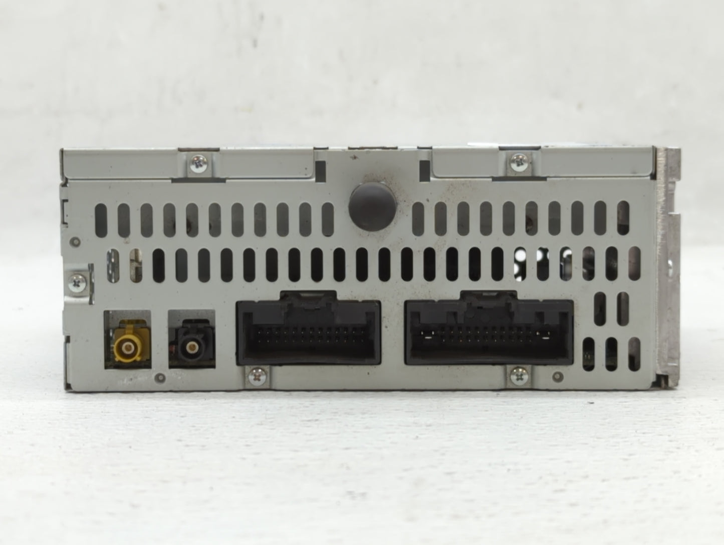2012-2012 Ford Explorer Am Fm Cd Player Radio Receiver - Oemusedautoparts1.com