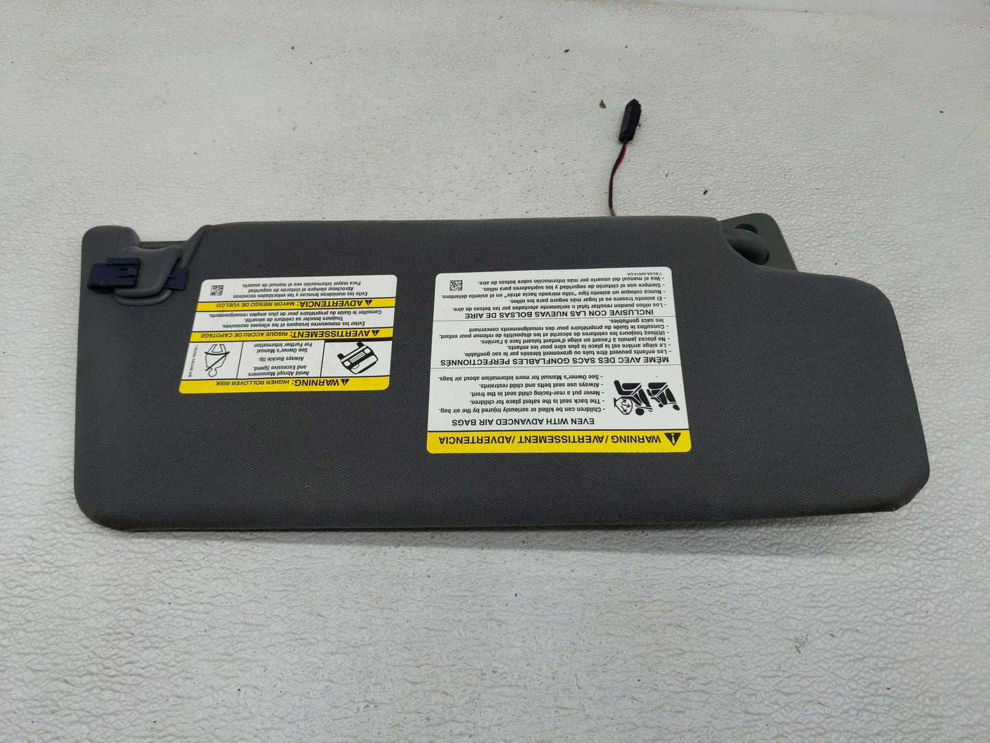 2010-2014 Ford F-150 Sun Visor Shade Replacement Passenger Right Mirror Fits Fits 2010 2011 2012 2013 2014 OEM Used Auto Par