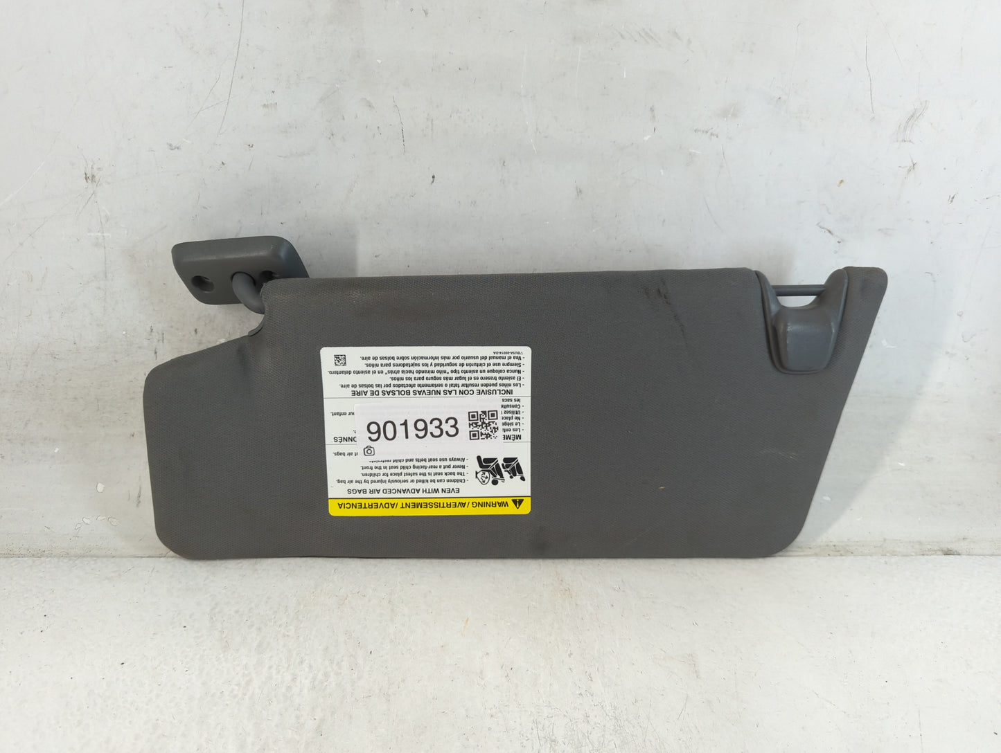 2012 Ford F-150 Sun Visor Shade Replacement Passenger Right Mirror Fits OEM Used Auto Parts - Oemusedautoparts1.com