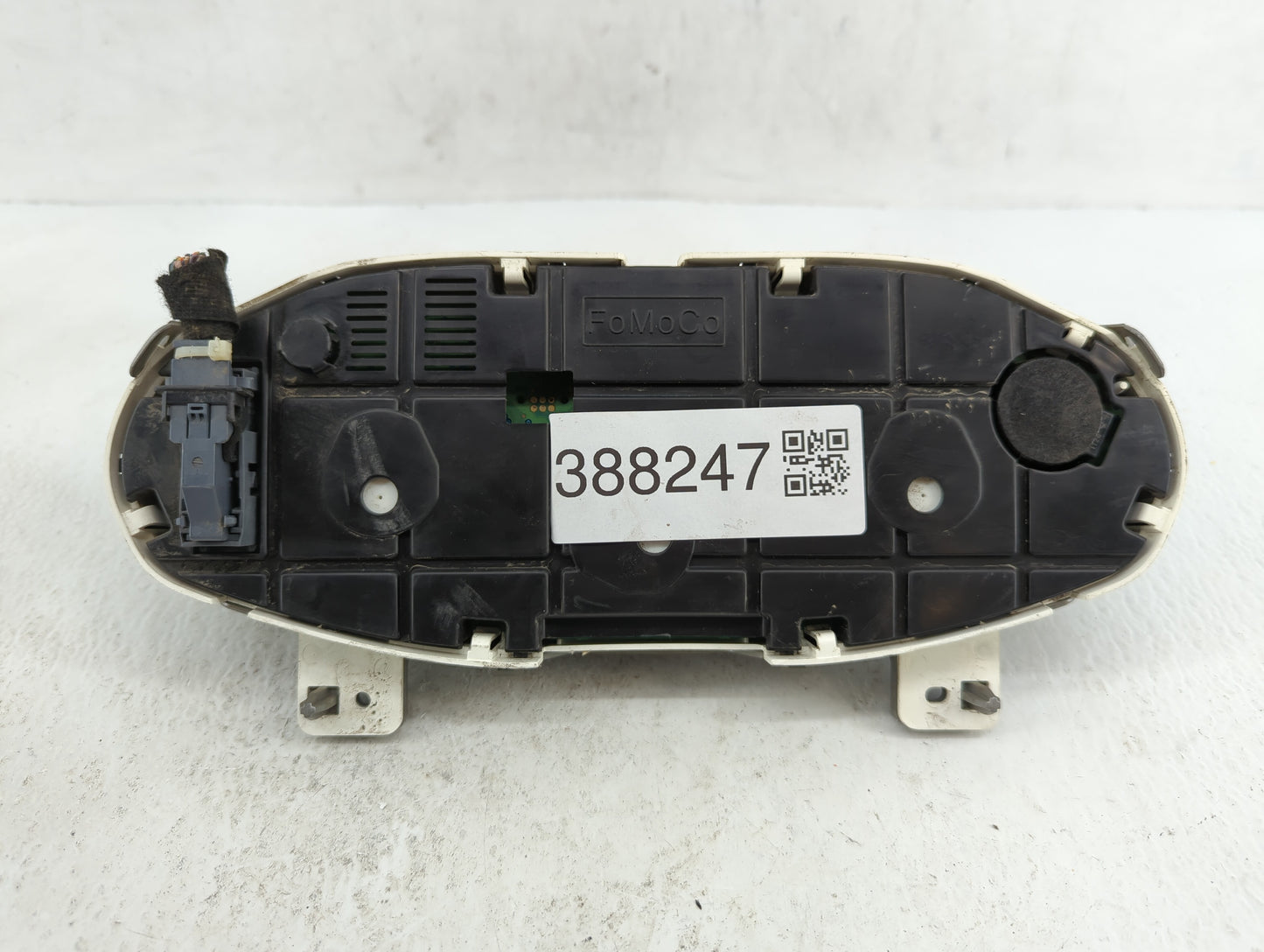 2012-2013 Ford Fiesta Instrument Cluster Speedometer Gauges P/N:CE8T-10849-CC DE8T-10849-CC, DE8T-10849-CB Fits Fits 2012 20