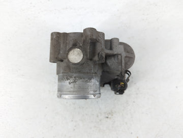 2011-2014 Ford Fiesta Throttle Body P/N:7S7G-9F991-B7A Fits Fits 2011 2012 2013 2014 OEM Used Auto Parts