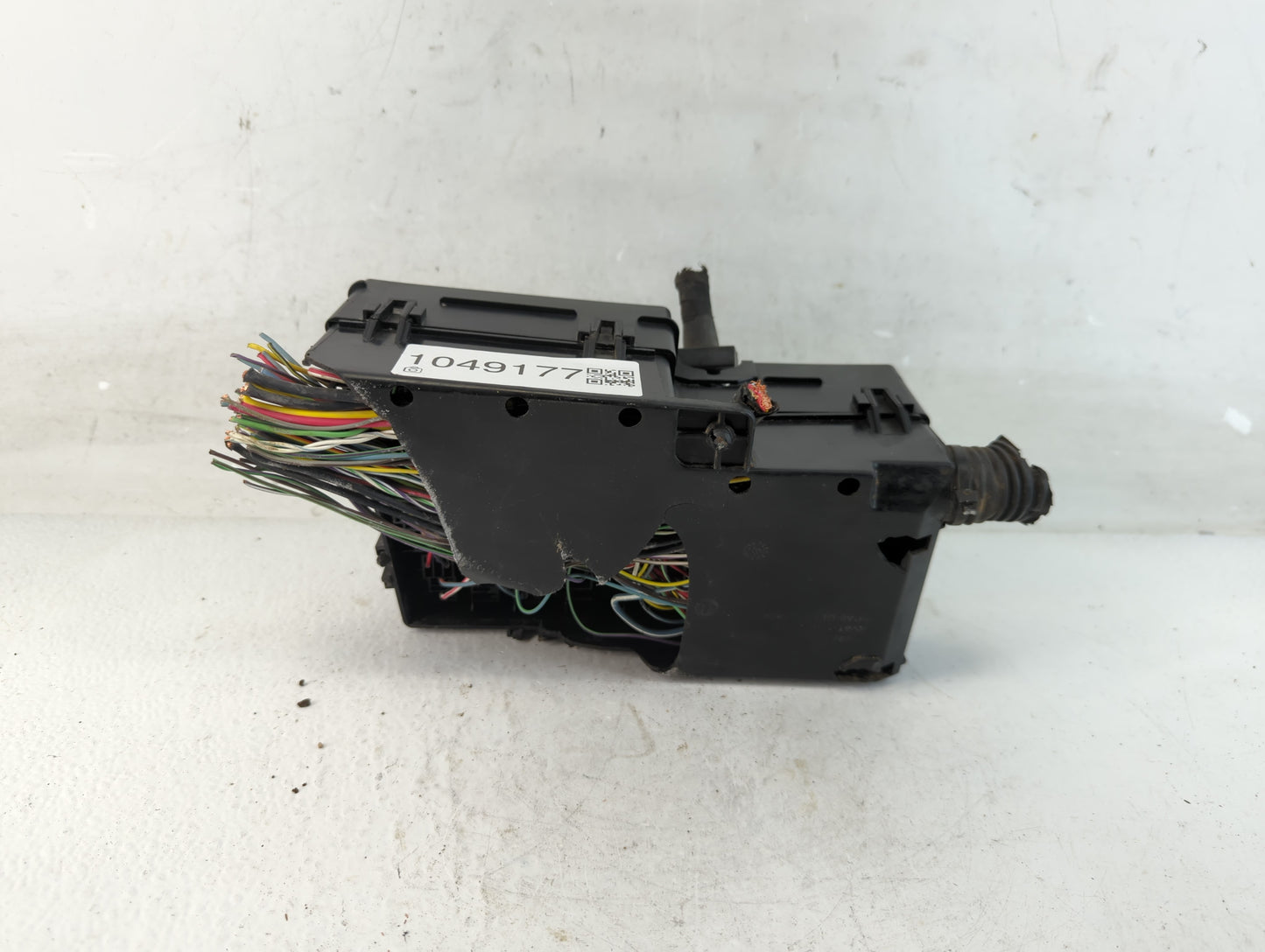 2012-2014 Ford Focus Fusebox Fuse Box Panel Relay Module P/N:AV6T-14A067-AB Fits Fits 2012 2013 2014 OEM Used Auto Parts - O
