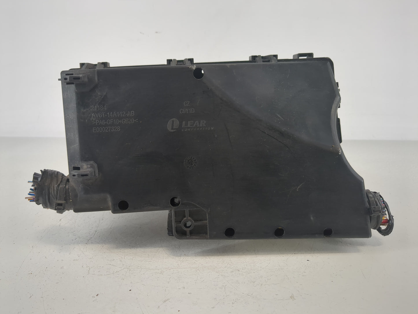 2012-2014 Ford Focus Fusebox Fuse Box Panel Relay Module P/N:AV6T-14A067-AC Fits Fits 2012 2013 2014 OEM Used Auto Parts - O