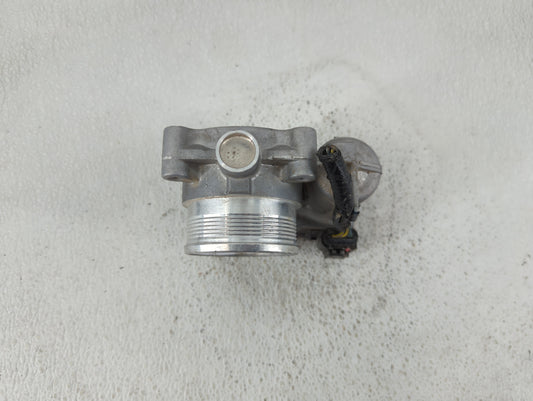 2012-2013 Ford Focus Throttle Body P/N:DS7E-9F991-BB Fits Fits 2012 2013 2014 2015 2016 2017 OEM Used Auto Parts