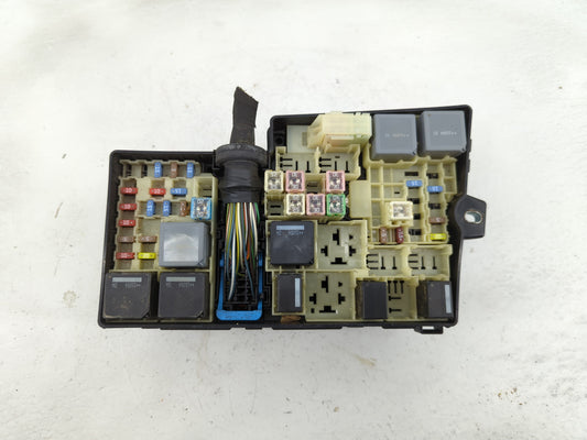 2012-2014 Ford Focus Fusebox Fuse Box Panel Relay Module P/N:5B0Q10107 AV6T-14A067-AB Fits Fits 2012 2013 2014 OEM Used Auto Parts