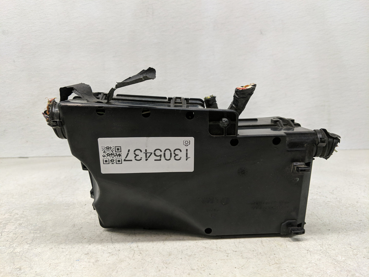 2012-2014 Ford Focus Fusebox Fuse Box Panel Relay Module Fits Fits 2012 2013 2014 OEM Used Auto Parts - Oemusedautoparts1.co