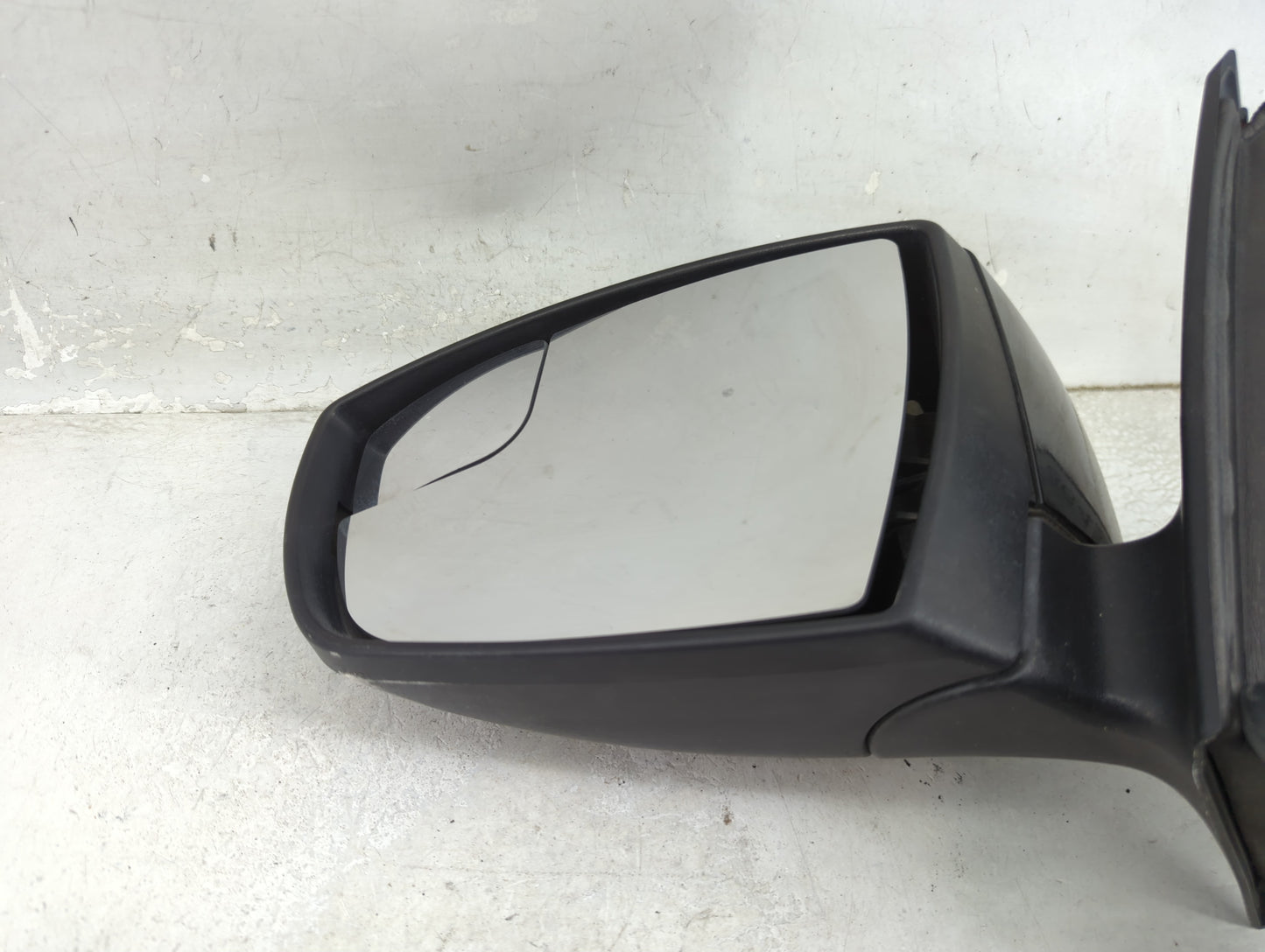 2012-2014 Ford Focus Driver Side View Mirror - Left Door Mirror OEM Used - Oemusedautoparts1.com