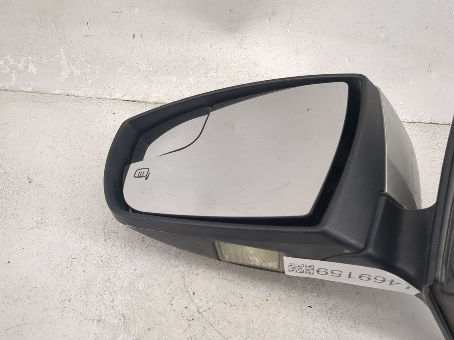 2012-2014 Ford Focus Driver Side View Mirror - Left Door Mirror OEM Used - Oemusedautoparts1.com