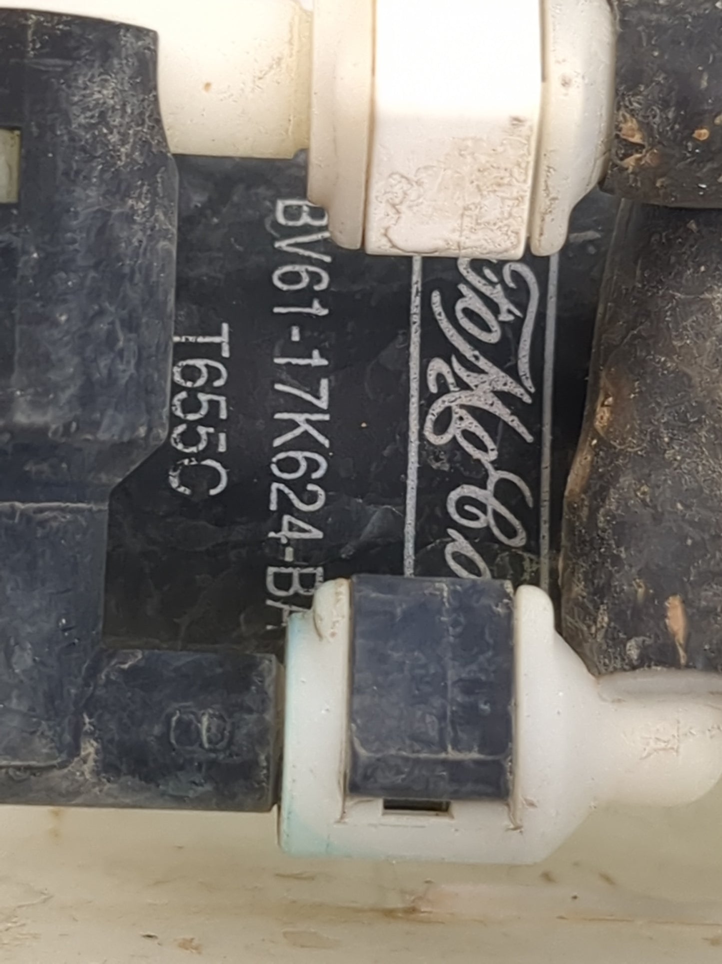2012-2018 Ford Focus Windshield Washer Fluid Reservoir Bottle Oem 1474099 - Oemusedautoparts1.com