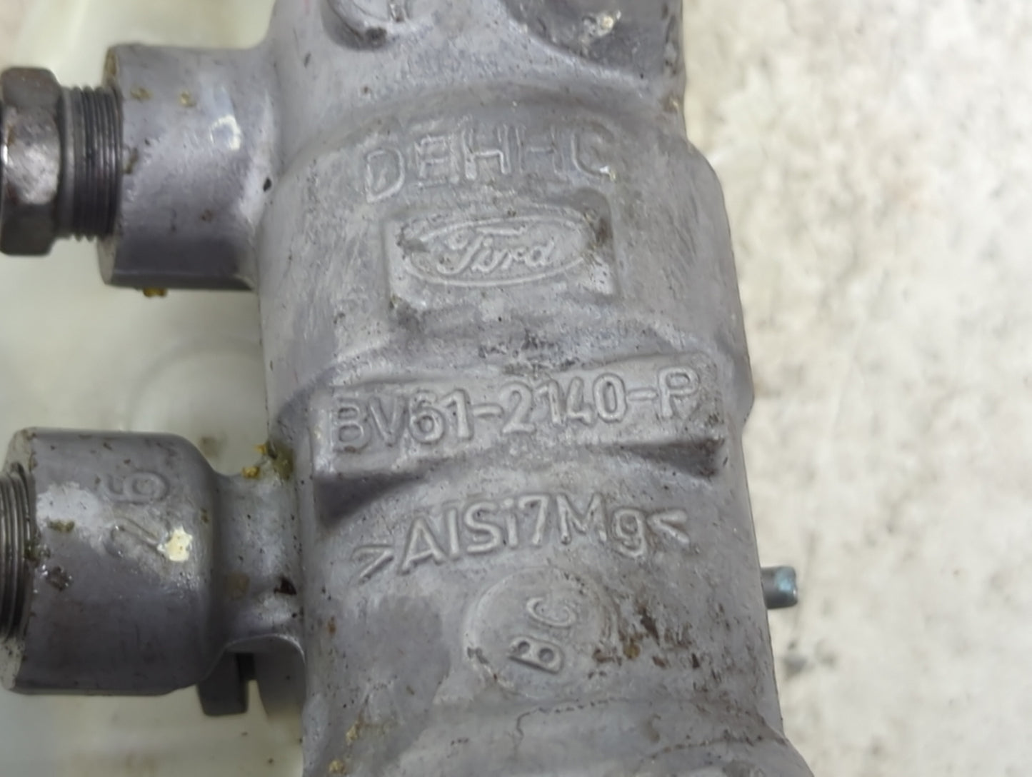 2012-2018 Ford Focus Brake Master Cylinder 1496551 - Oemusedautoparts1.com