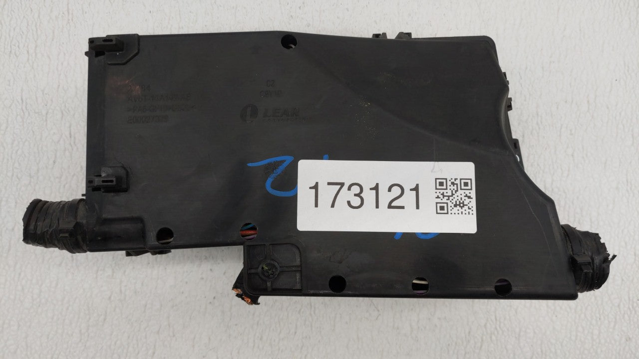 2012-2014 Ford Focus Fusebox Fuse Box Panel Relay Module P/N:AV6T-14A142-AB AV6T-14A142-AA, FU4T-14K733 Fits Fits 2012 2013