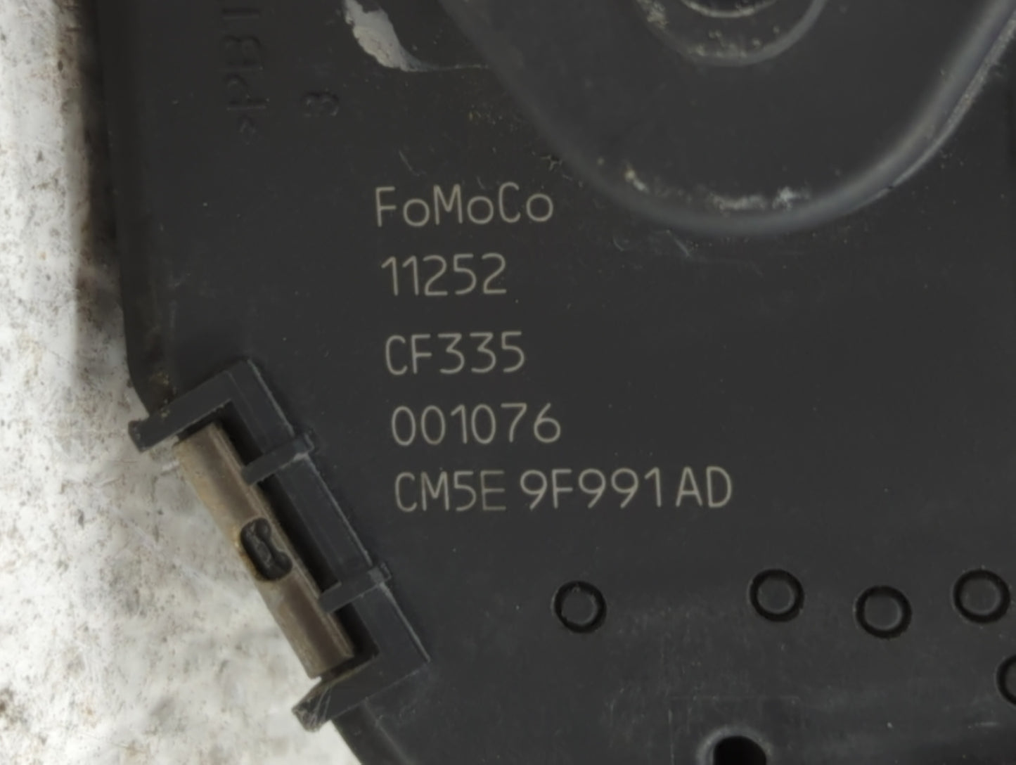 2012-2013 Ford Focus Throttle Body P/N:0280750585 0280750566, DS7E-9F991-BB, CM5E-9F991-AD Fits Fits 2012 2013 2014 2015 201