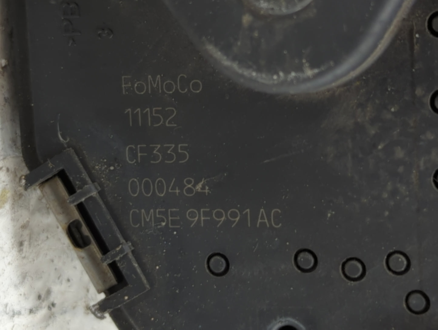 2012-2013 Ford Focus Throttle Body P/N:0280750585 0280750566, DS7E-9F991-BB, CM5E-9F991-AD Fits Fits 2012 2013 2014 2015 201