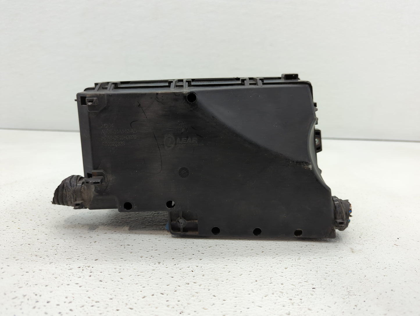 2012-2014 Ford Focus Fusebox Fuse Box Panel Relay Module P/N:AV6T-14A067-AC EV4T-14K733, AV6T-14A142-AB Fits Fits 2012 2013