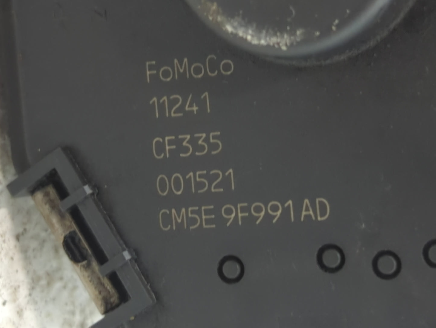 2012-2013 Ford Focus Throttle Body P/N:CM5E 9F991A Fits Fits 2012 2013 2014 2015 2016 2017 OEM Used Auto Parts - Oemusedauto