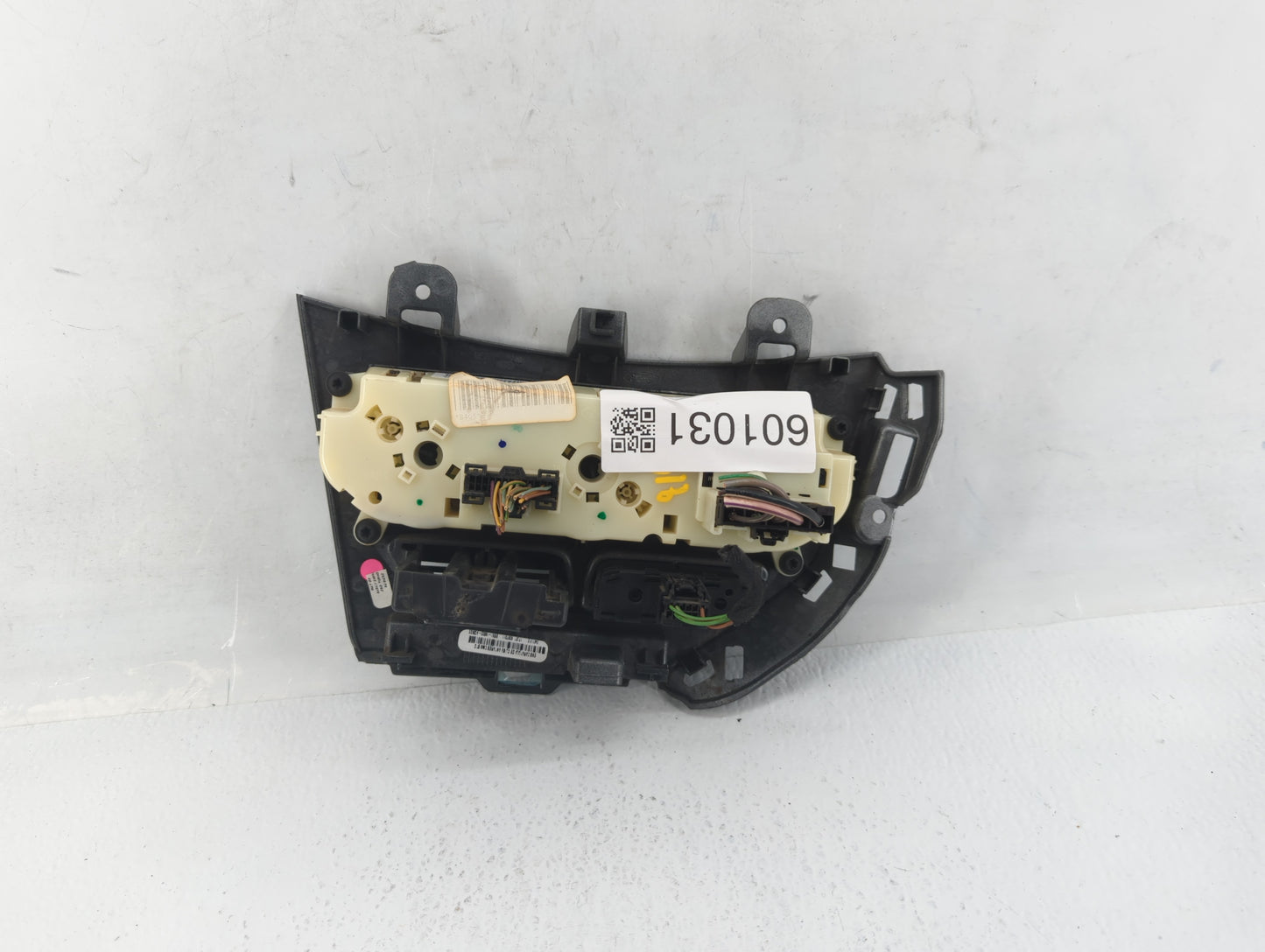 2012 Ford Focus Climate Control Module Temperature AC/Heater Replacement P/N:CM5T-12041221-1024 Fits OEM Used Auto Parts - O