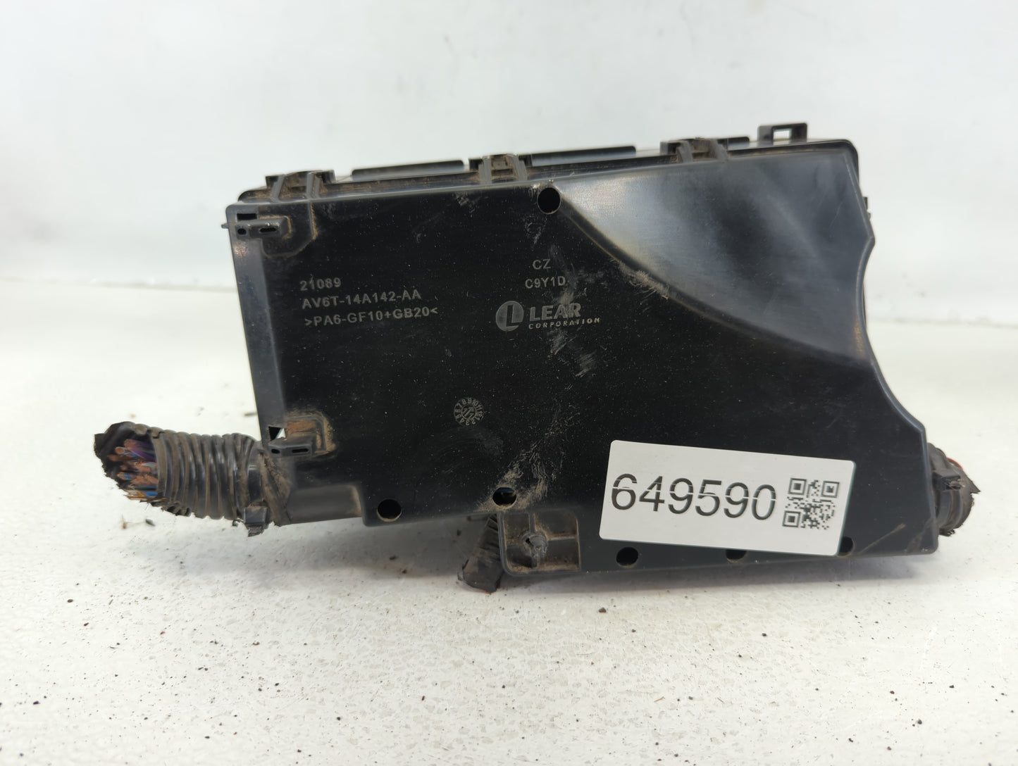 2012-2014 Ford Focus Fusebox Fuse Box Panel Relay Module P/N:AV6T-14A067-AC Fits Fits 2012 2013 2014 OEM Used Auto Parts - O