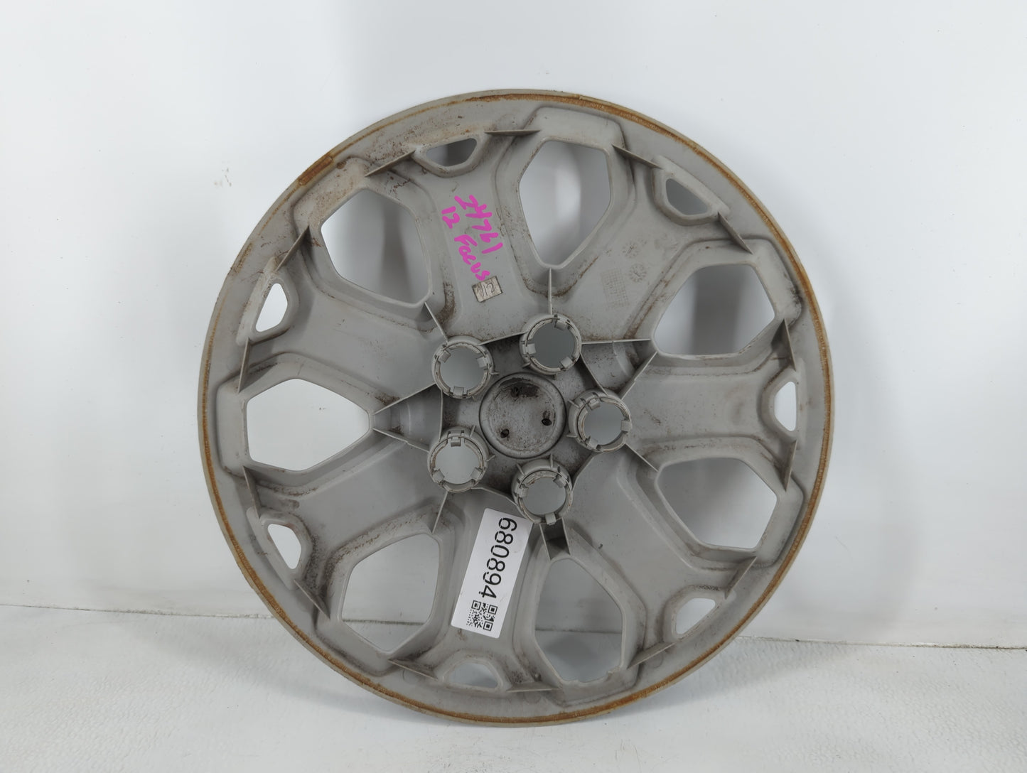 2014 Ford Focus Wheel Hub Cap OEM - Oemusedautoparts1.com