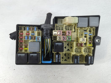 2012-2014 Ford Focus Fusebox Fuse Box Panel Relay Module P/N:5B0Q10107 AV6T-14A067-AB Fits Fits 2012 2013 2014 OEM Used Auto Parts