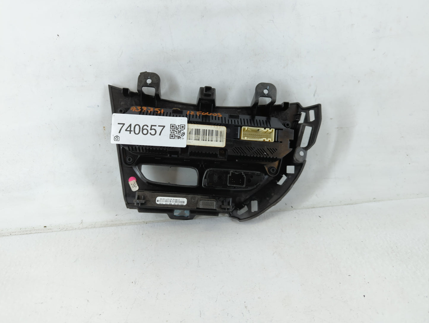 2012 Ford Focus Climate Control Module Temperature AC/Heater Replacement P/N:BM51-18522-8C381U3 Fits OEM Used Auto Parts - O