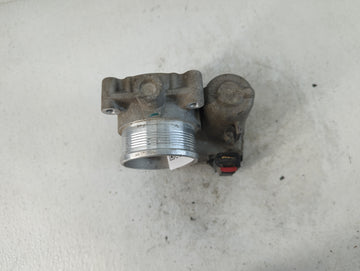 2012-2013 Ford Focus Throttle Body P/N:CM5E 9F991 AC Fits Fits 2012 2013 2014 2015 2016 2017 OEM Used Auto Parts