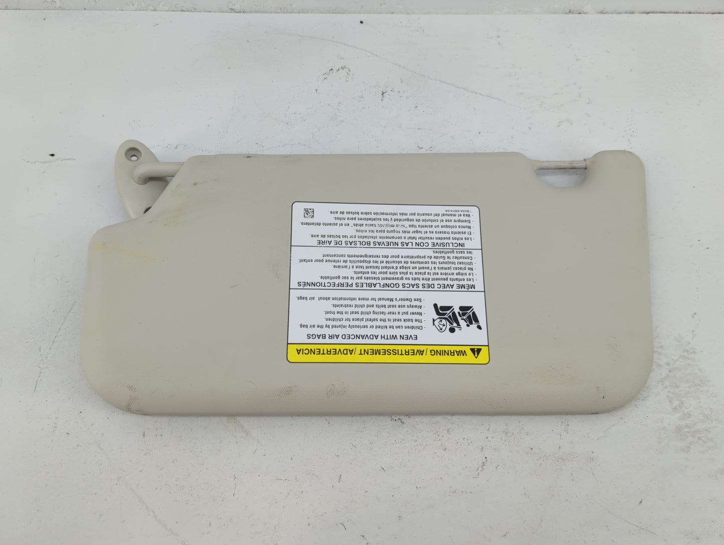 2012-2013 Ford Focus Sun Visor Shade Replacement Passenger Right Mirror Fits Fits 2012 2013 OEM Used Auto Parts - Oemusedaut