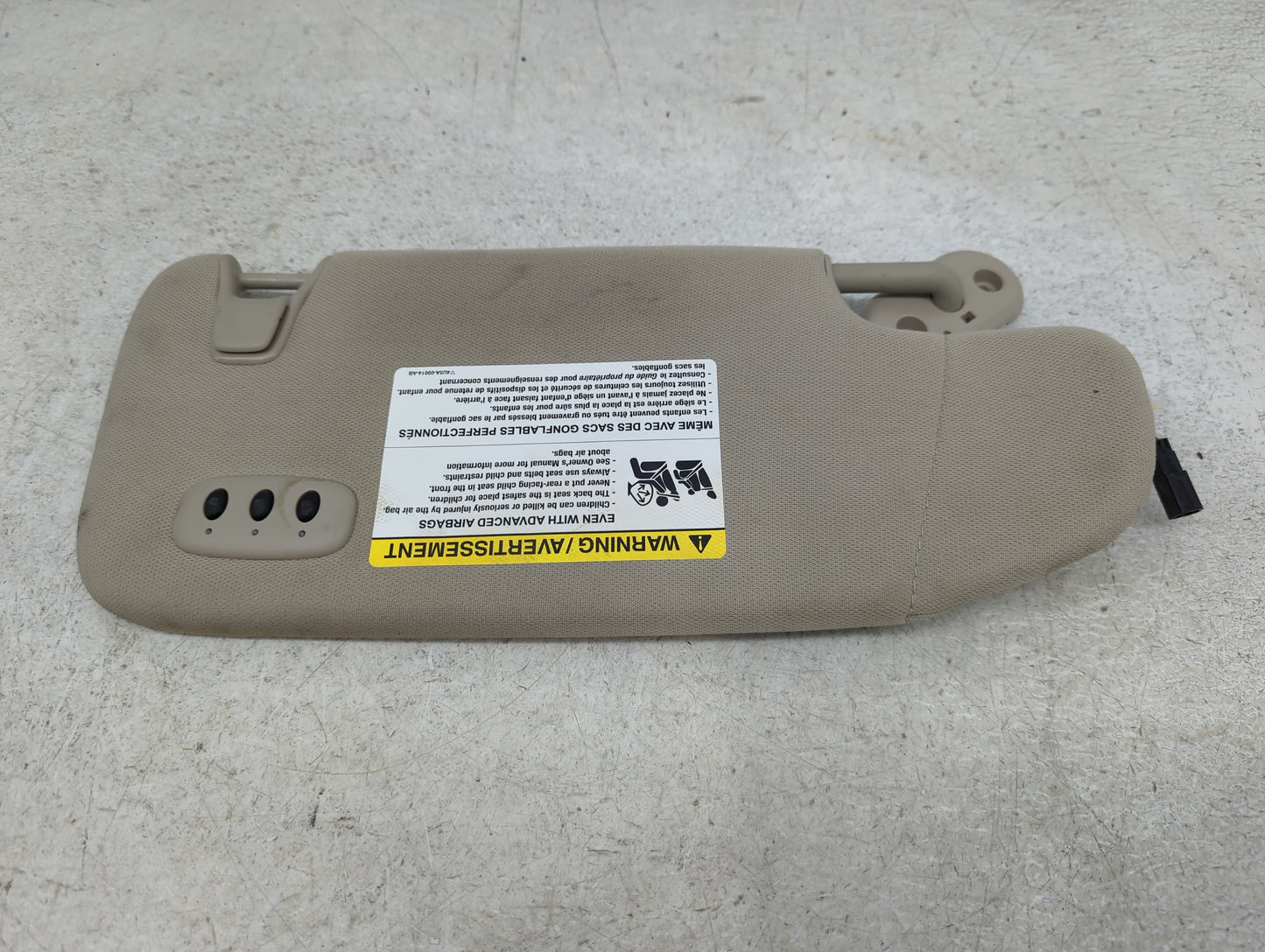 2010-2012 Ford Fusion Sun Visor Shade Replacement Driver Left Mirror Fits Fits 2010 2011 2012 OEM Used Auto Parts - Oemuseda