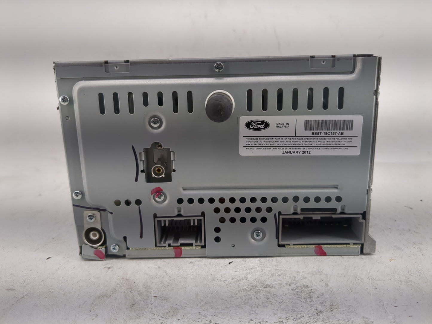 2011-2012 Ford Fusion Radio AM FM Cd Player Receiver Replacement P/N:BE5T-19C157-AB Fits Fits 2011 2012 OEM Used Auto Parts