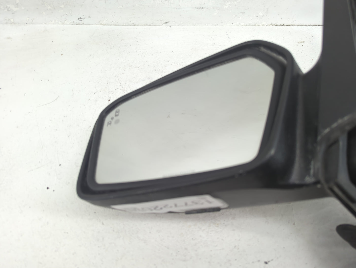 2010-2012 Ford Fusion Driver Side View Mirror - Left Door Mirror OEM Used - Oemusedautoparts1.com
