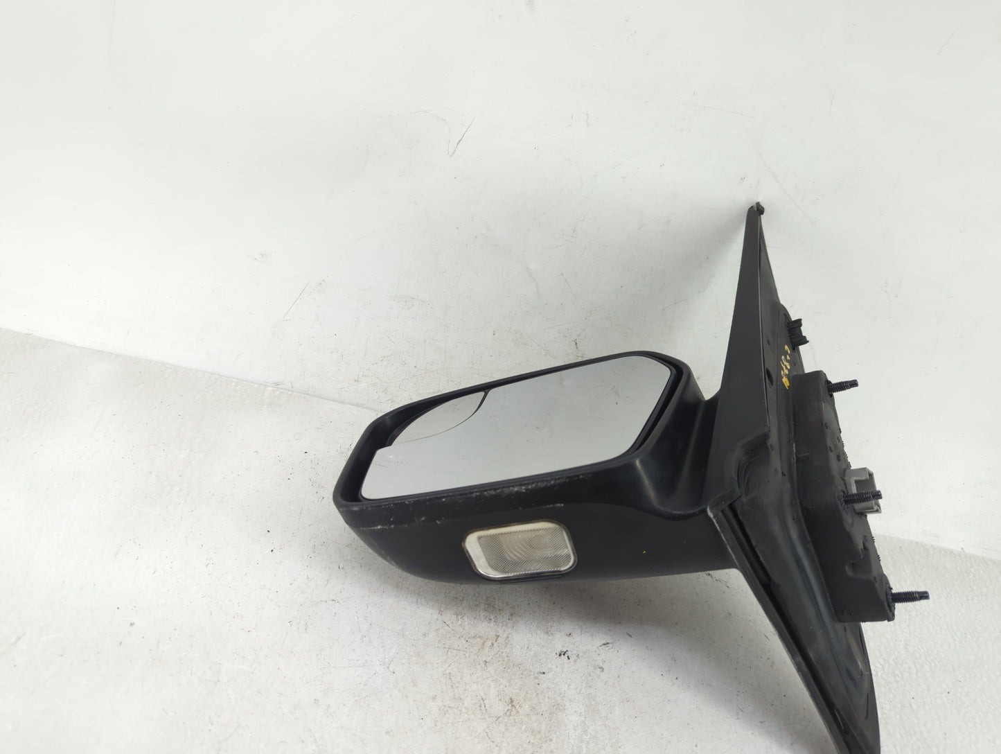 2011-2012 Ford Fusion Driver Side View Mirror - Left Door Mirror OEM Used - Oemusedautoparts1.com