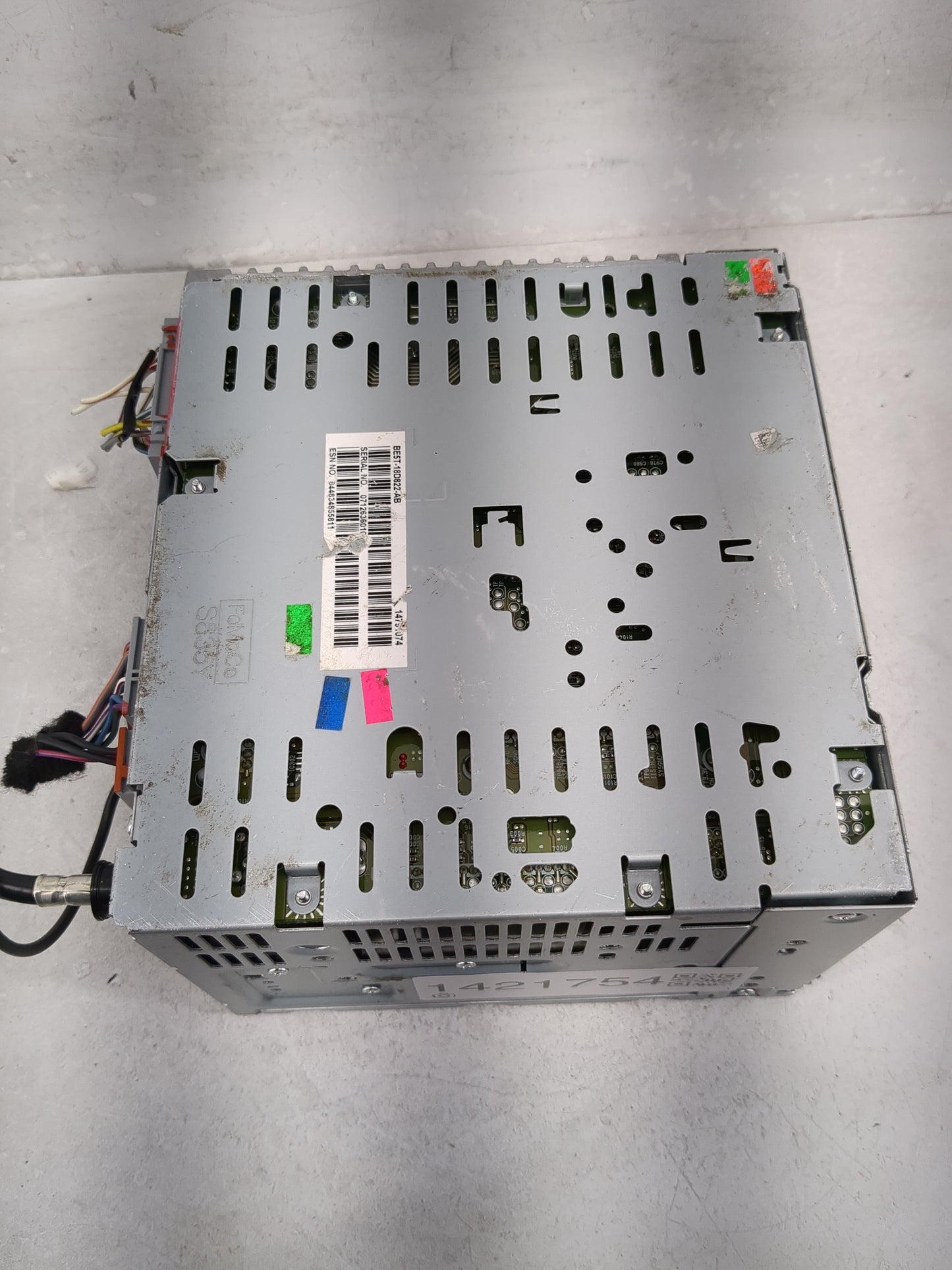 2011-2012 Ford Fusion Radio AM FM Cd Player Receiver Replacement P/N:BE5T-18D822-AB Fits Fits 2011 2012 OEM Used Auto Parts