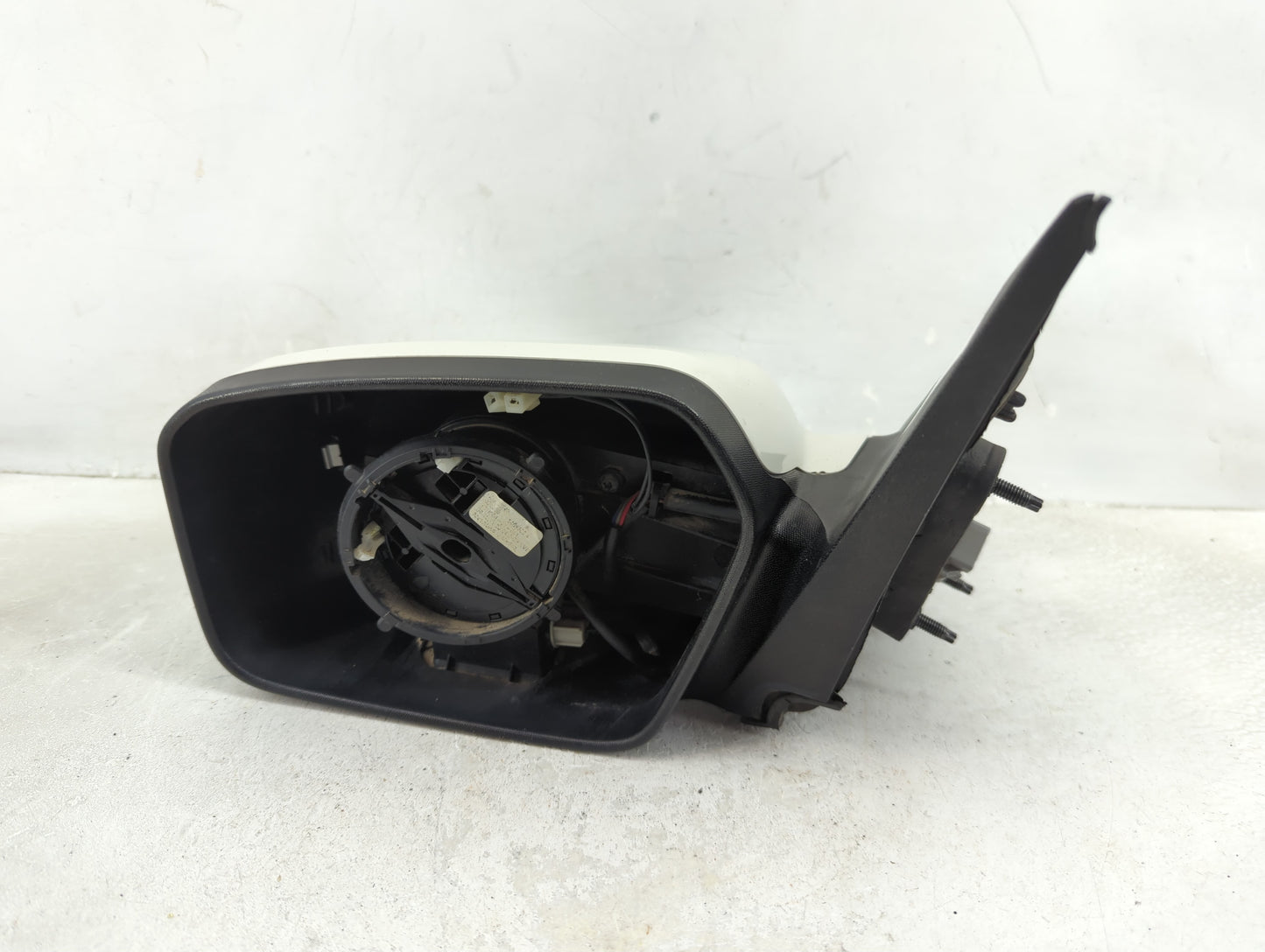 2011-2012 Ford Fusion Driver Side View Mirror - Left Door Mirror OEM Used - Oemusedautoparts1.com