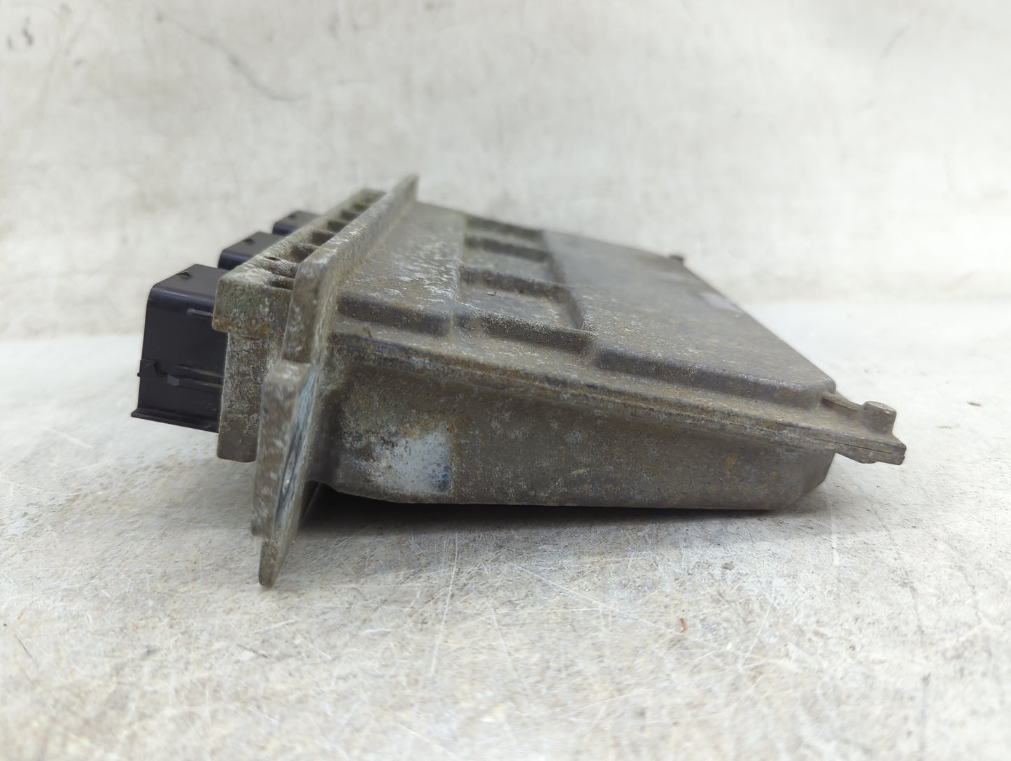2011-2012 Ford Fusion PCM Engine Control Computer ECU ECM PCU OEM P/N:6MXL4WAS42 Fits Fits 2011 2012 OEM Used Auto Parts - O