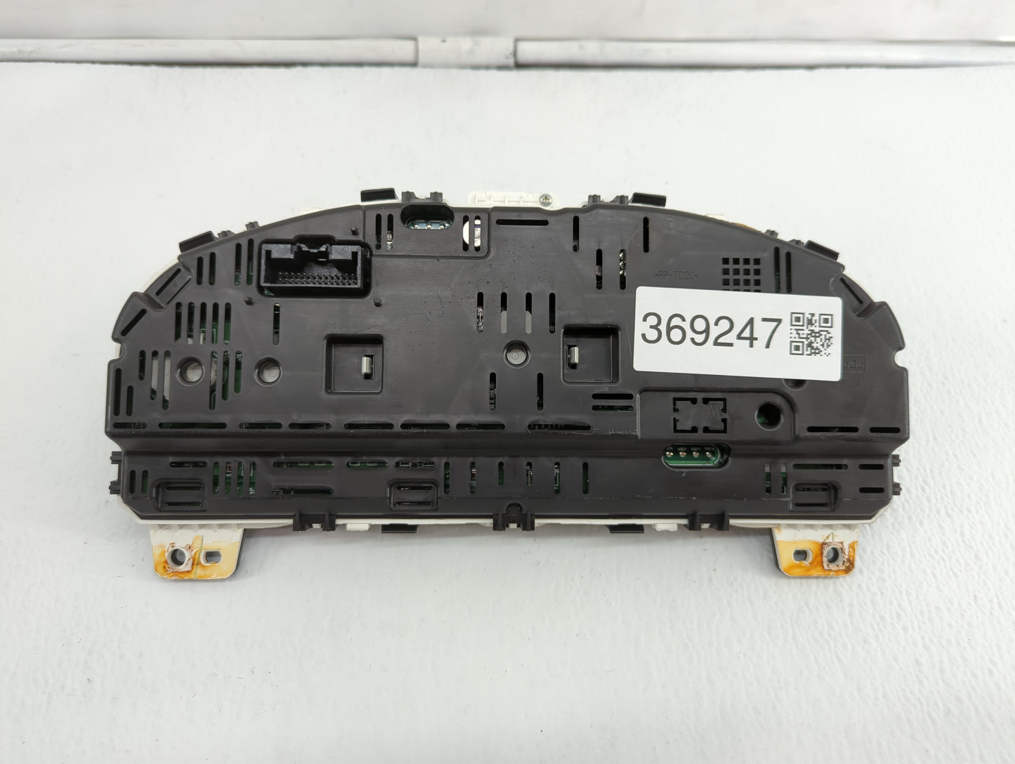 2011-2012 Ford Fusion Instrument Cluster Speedometer Gauges P/N:BE5T-10849-CD Fits Fits 2011 2012 OEM Used Auto Parts - Oemu