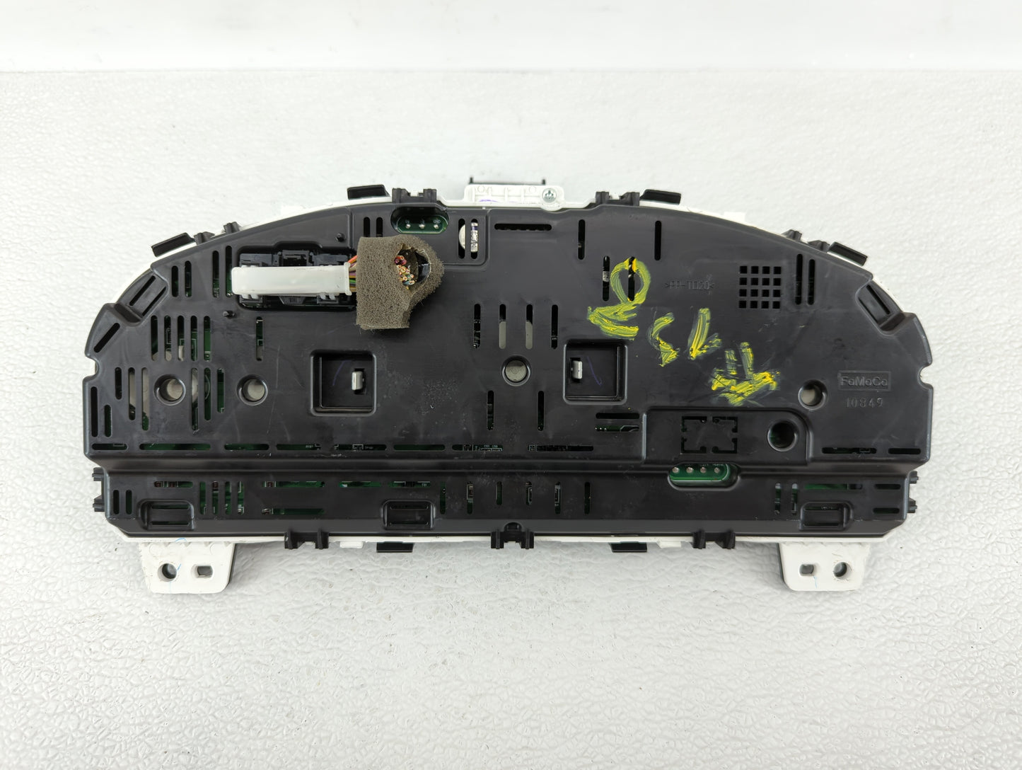 2011-2012 Ford Fusion Instrument Cluster Speedometer Gauges P/N:BE5T-10849-CD Fits Fits 2011 2012 OEM Used Auto Parts - Oemu