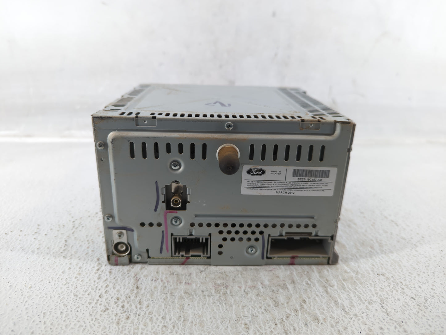 2010-2012 Ford Fusion Am Fm Cd Player Radio Receiver - Oemusedautoparts1.com